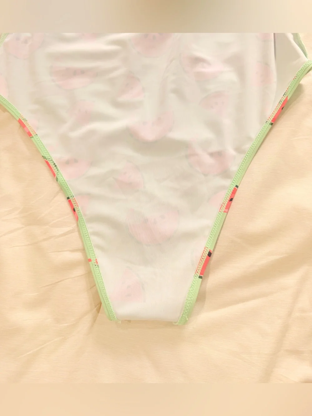 Swimsuit 🍉 - Picture 5 of 6